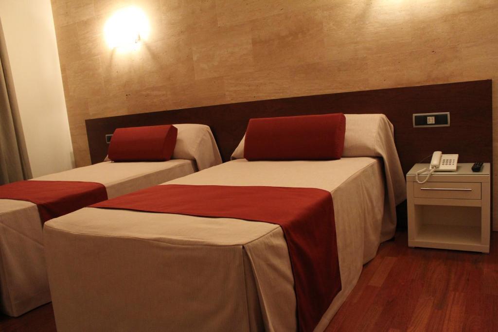 Escuderos Hotel Cruz Argamasilla de Calatrava Rom bilde